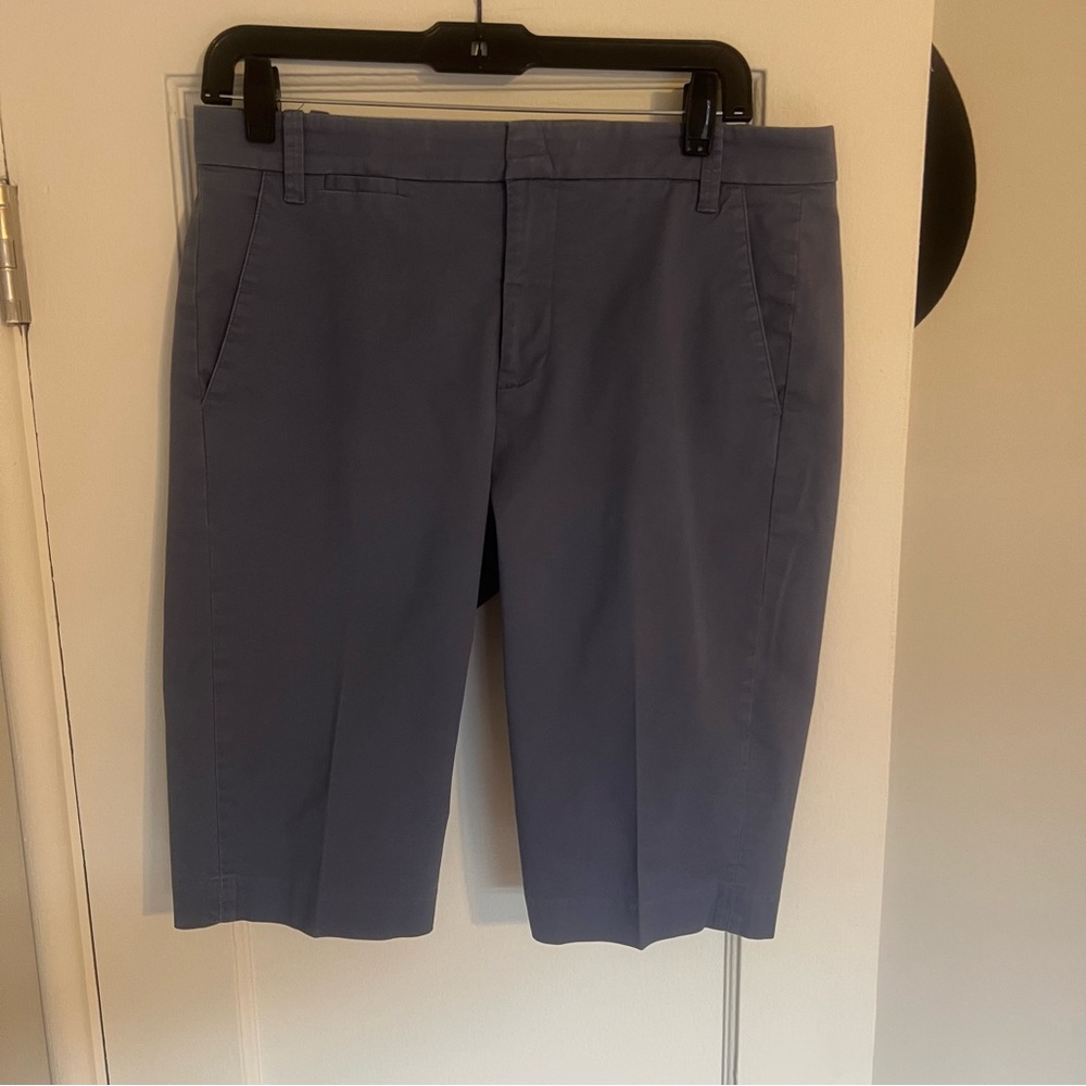 Vince Flat Front Women's Navy Blue Bermuda Shorts sz 8